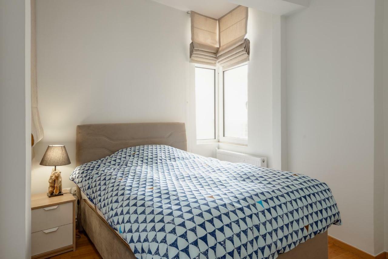 Brand-New Modern Flat In Heart Of City テッサロニキ エクステリア 写真