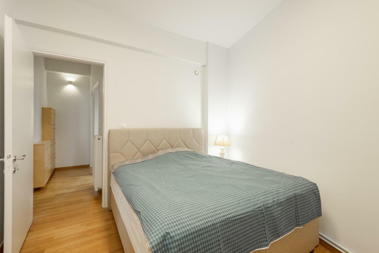 Brand-New Modern Flat In Heart Of City テッサロニキ エクステリア 写真