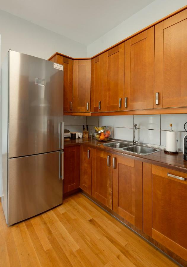 Brand-New Modern Flat In Heart Of City テッサロニキ エクステリア 写真