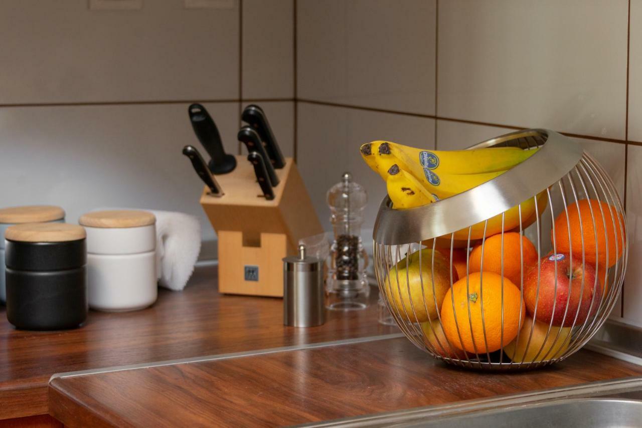 Brand-New Modern Flat In Heart Of City テッサロニキ エクステリア 写真