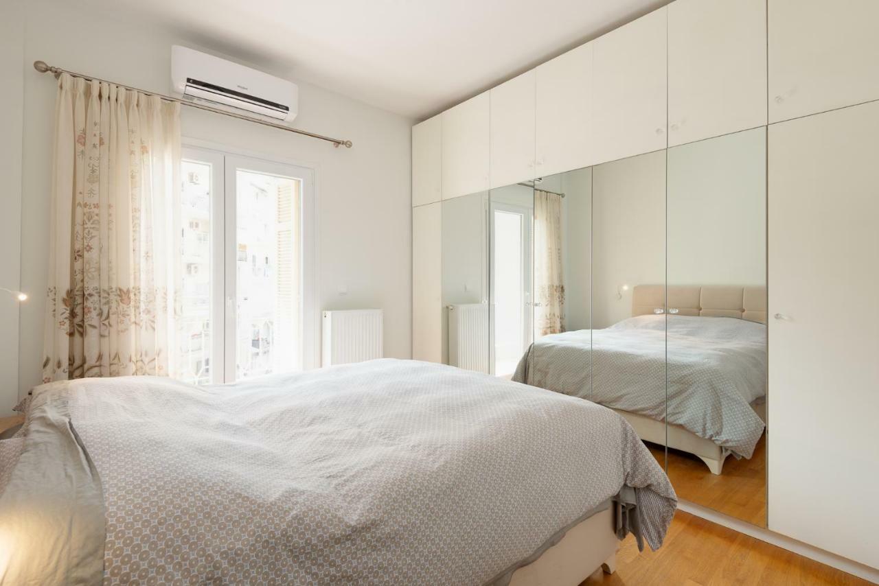 Brand-New Modern Flat In Heart Of City テッサロニキ エクステリア 写真